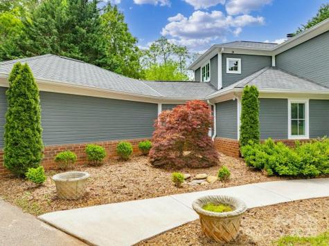 74 Eastmoor Drive Asheville NC 28805