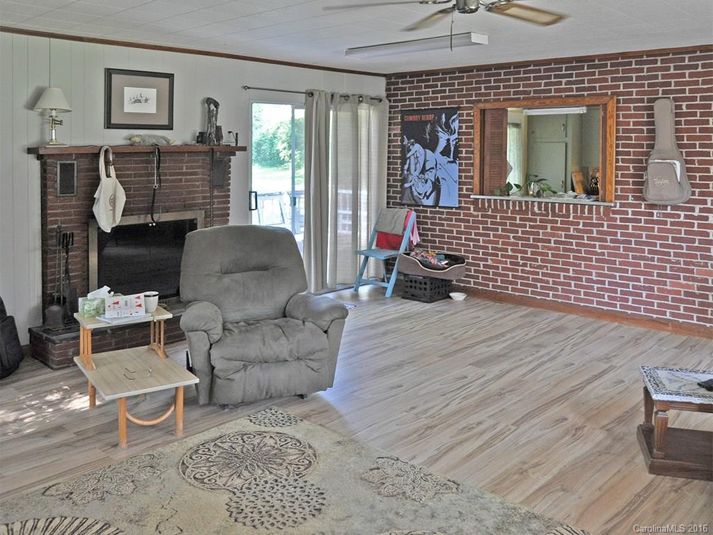 410 Monte Vista Road Candler NC 28715