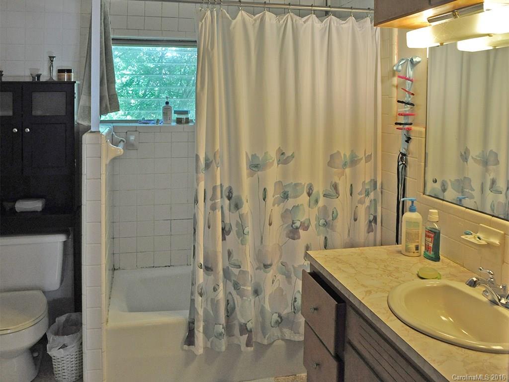 410 Monte Vista Road Candler NC 28715