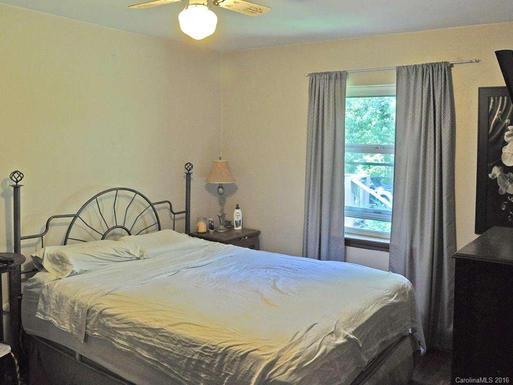 410 Monte Vista Road Candler NC 28715