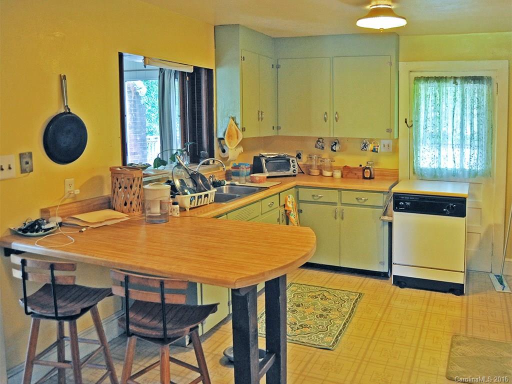 410 Monte Vista Road Candler NC 28715