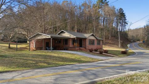 504 Greens Creek Road Sylva NC 28779