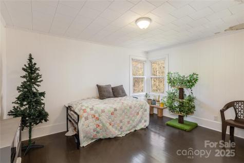 21 Walker Street Extension Columbus NC 28722