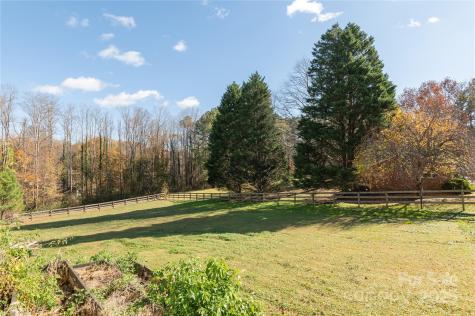 21 Walker Street Extension Columbus NC 28722