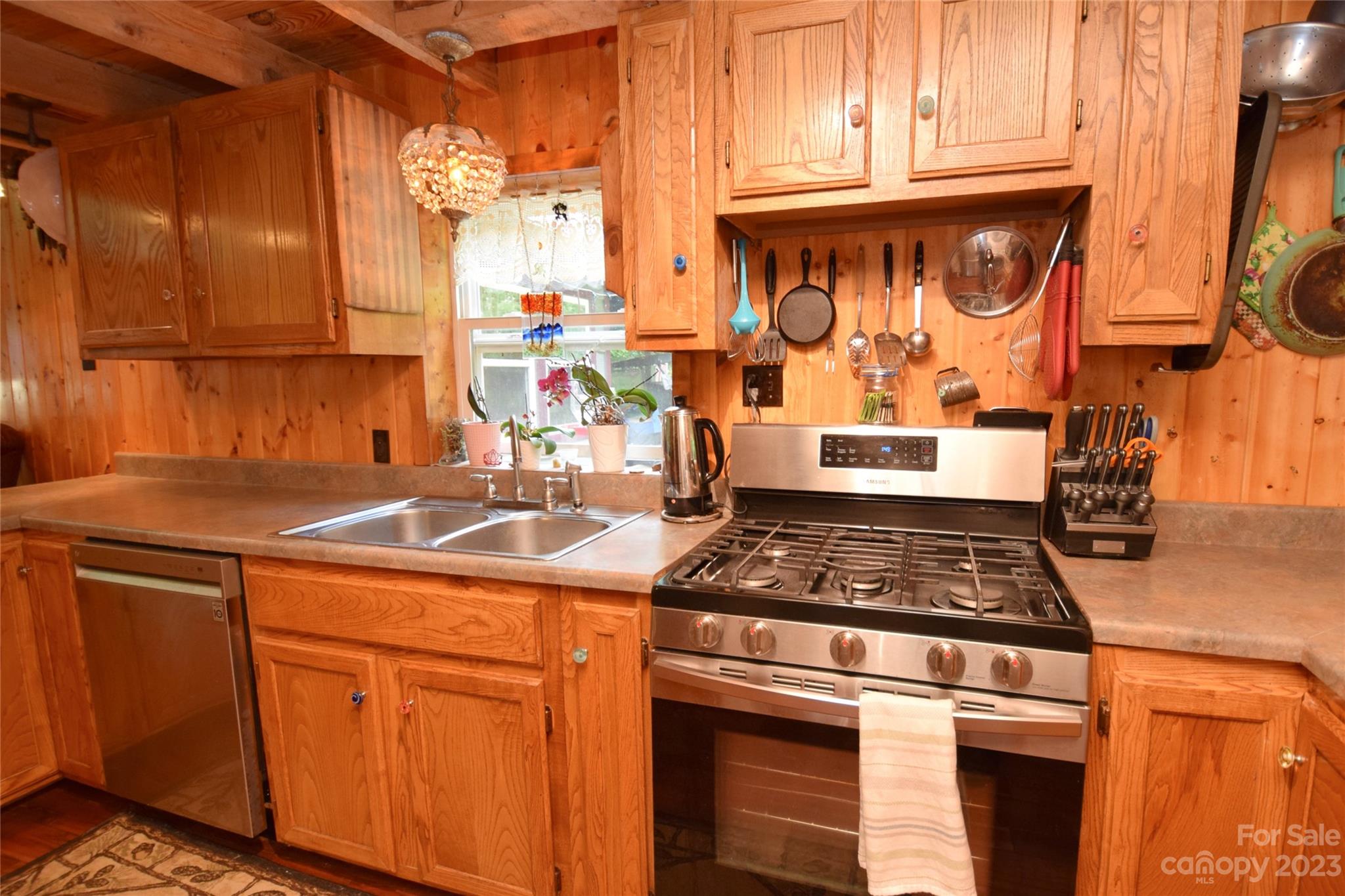 436 Ogles Gap Road Burnsville NC 28714