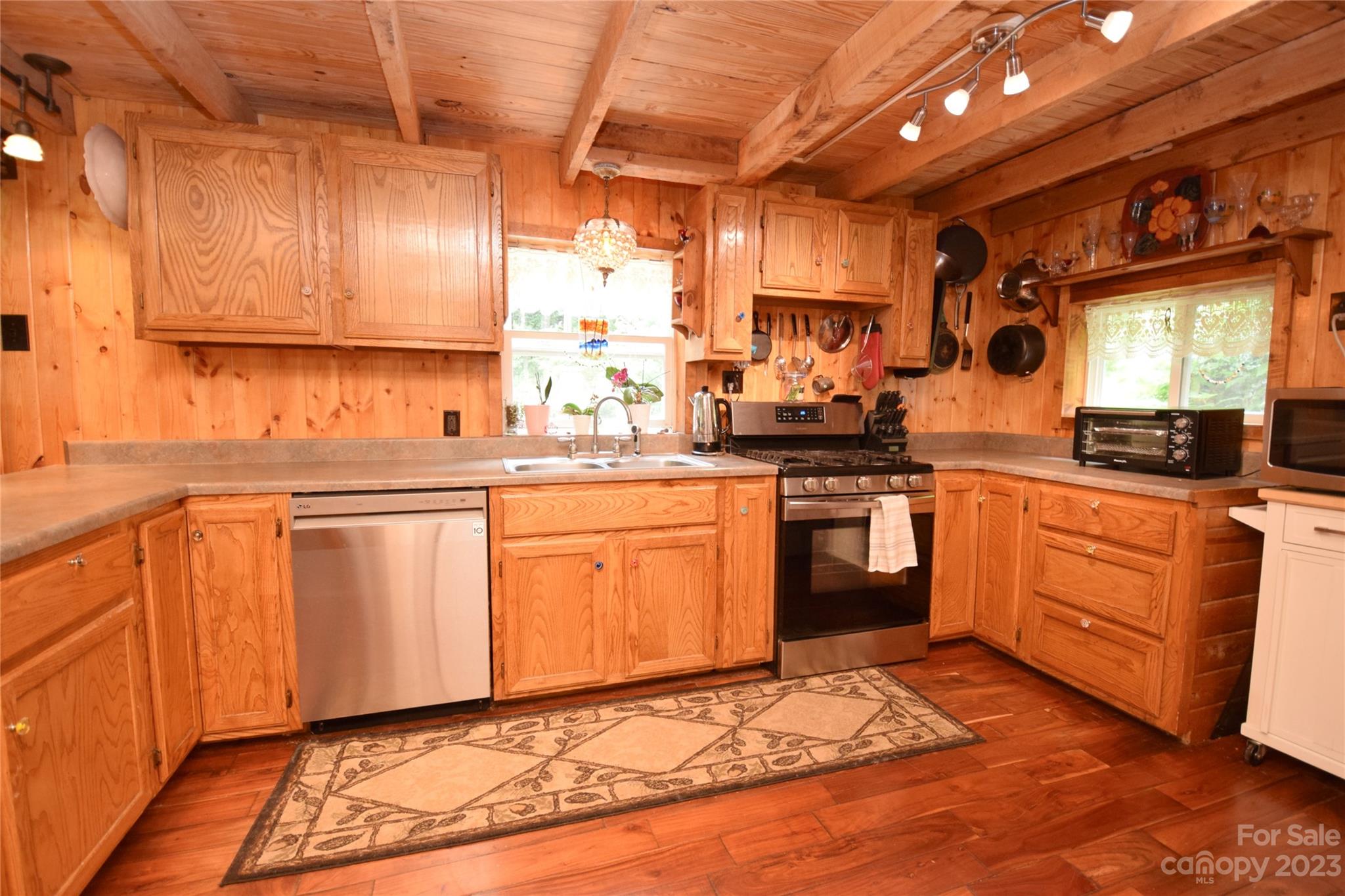 436 Ogles Gap Road Burnsville NC 28714