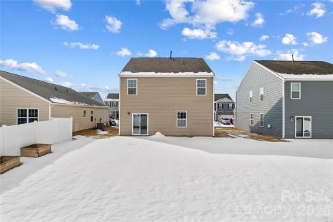 136 Sycamore Springs Drive Statesville NC 28677