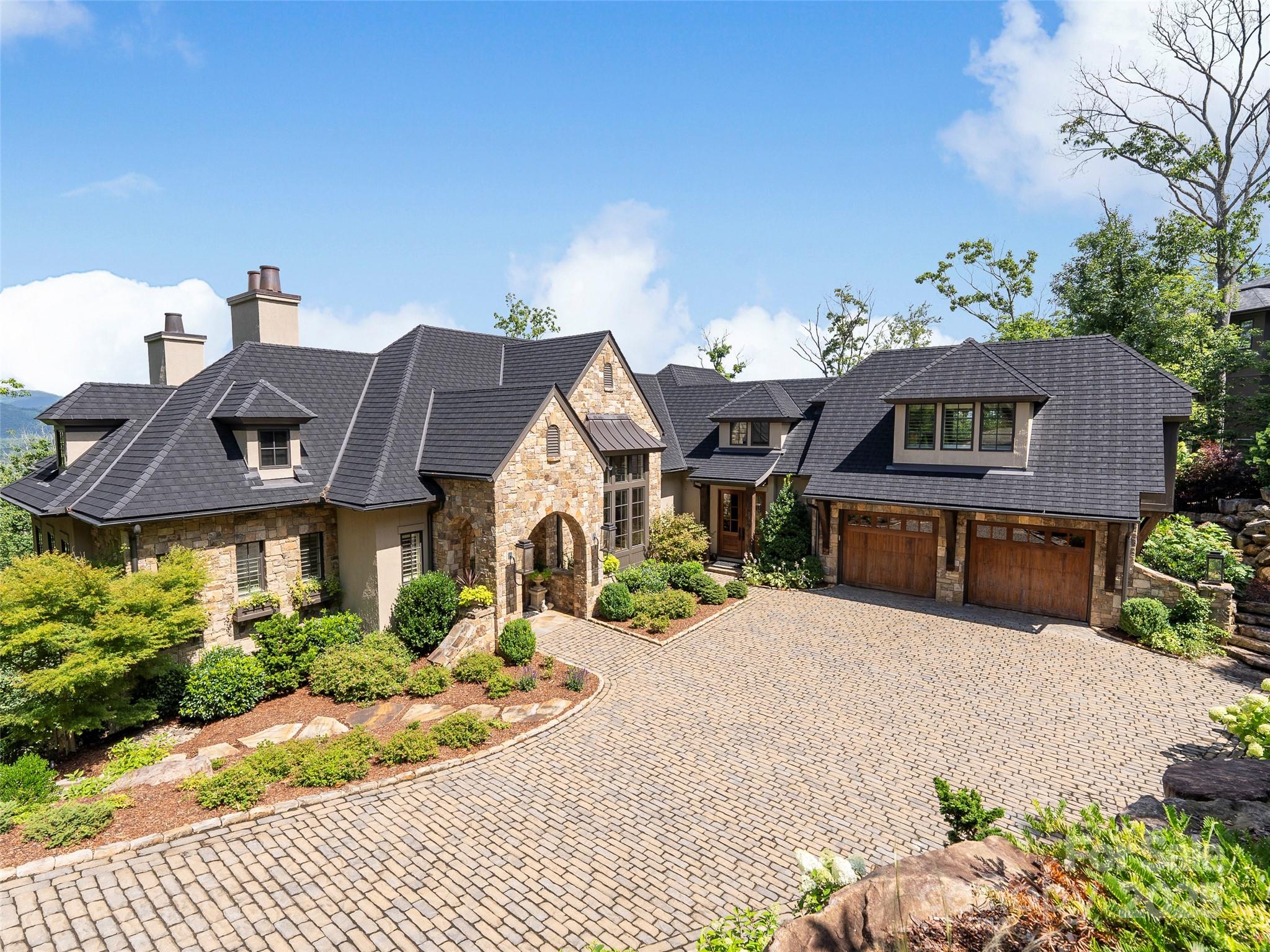 10 Split Rock Trail Arden NC 28704