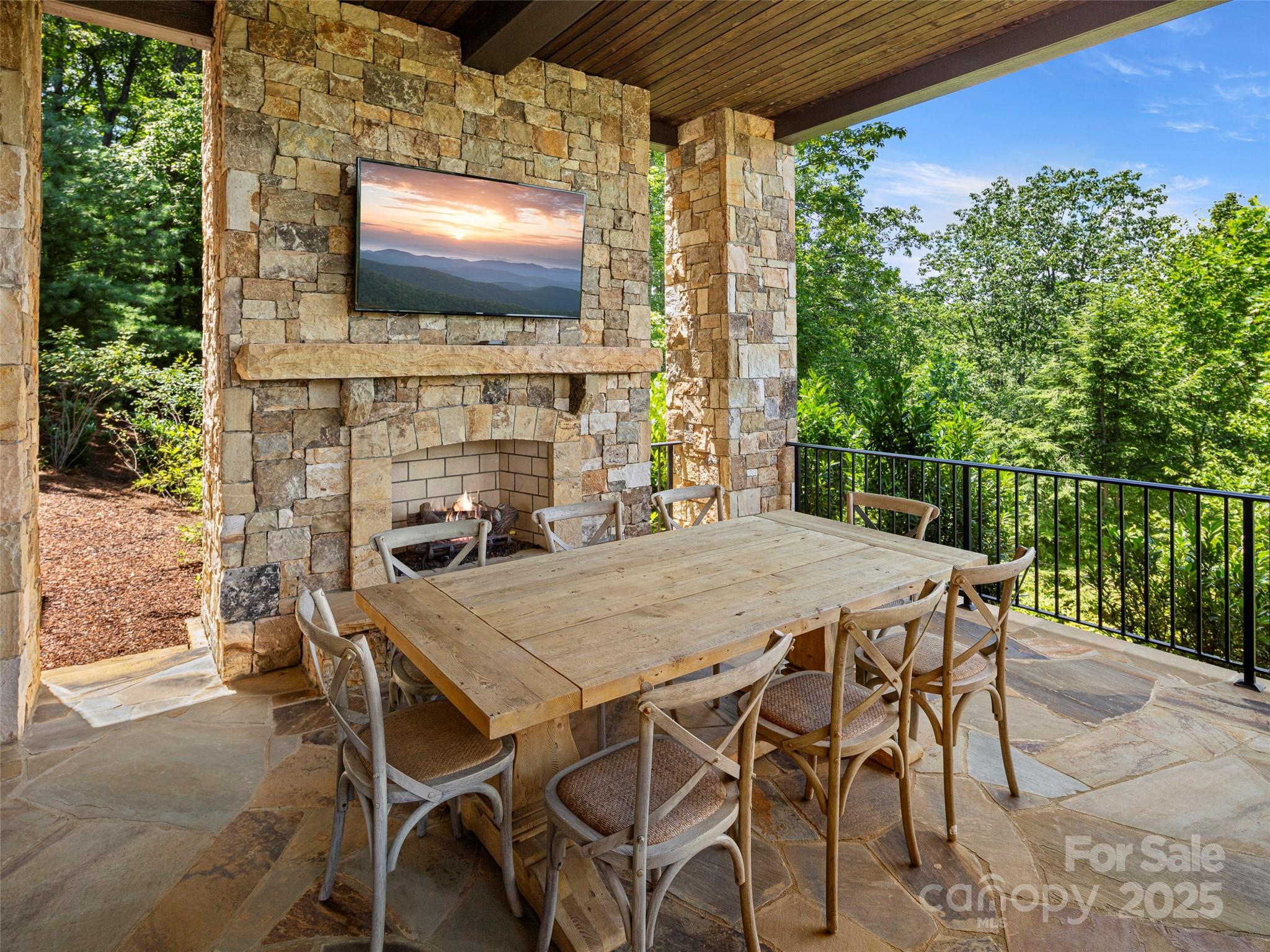 10 Split Rock Trail Arden NC 28704