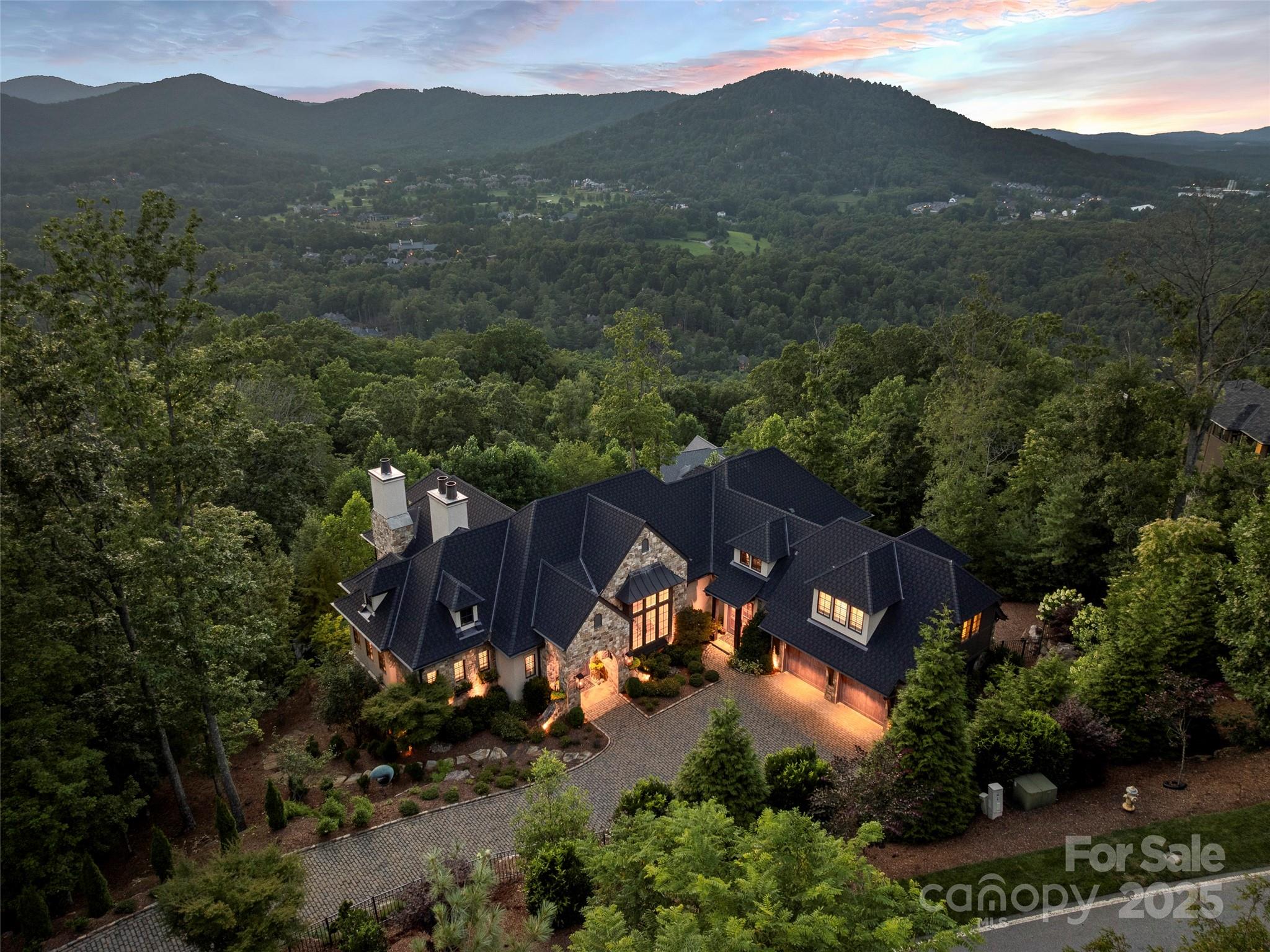 10 Split Rock Trail Arden NC 28704