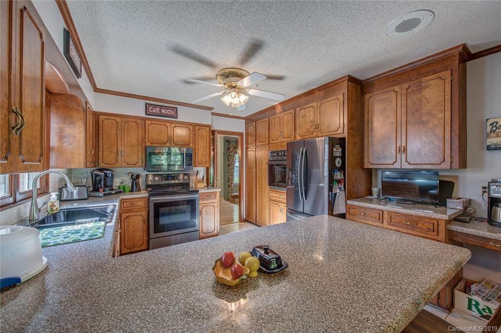 1516 Edinburg Drive Gastonia NC 28054