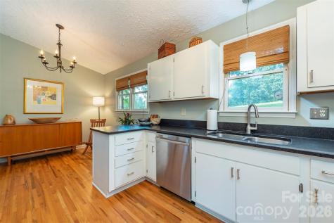290 Patton Hill Road Swannanoa NC 28778