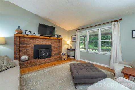 290 Patton Hill Road Swannanoa NC 28778
