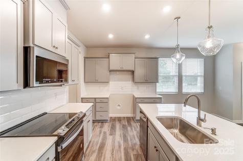 3852 Cheyney Park Drive Charlotte NC 28269