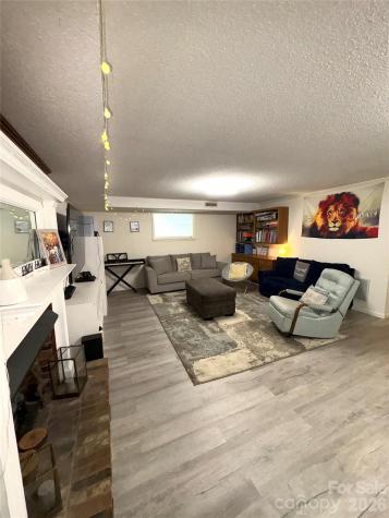 109 Churchill Road Dallas NC 28034