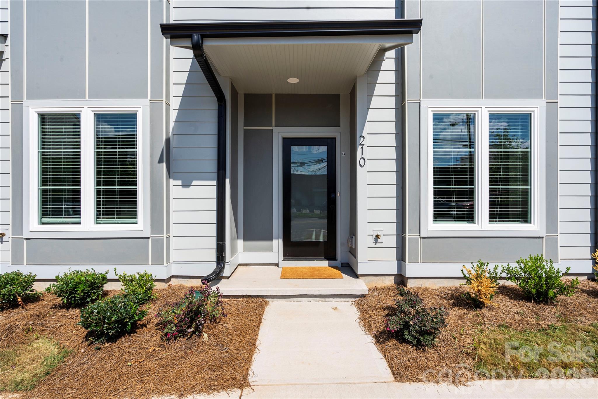 242 Freeland Lane Charlotte NC 28217