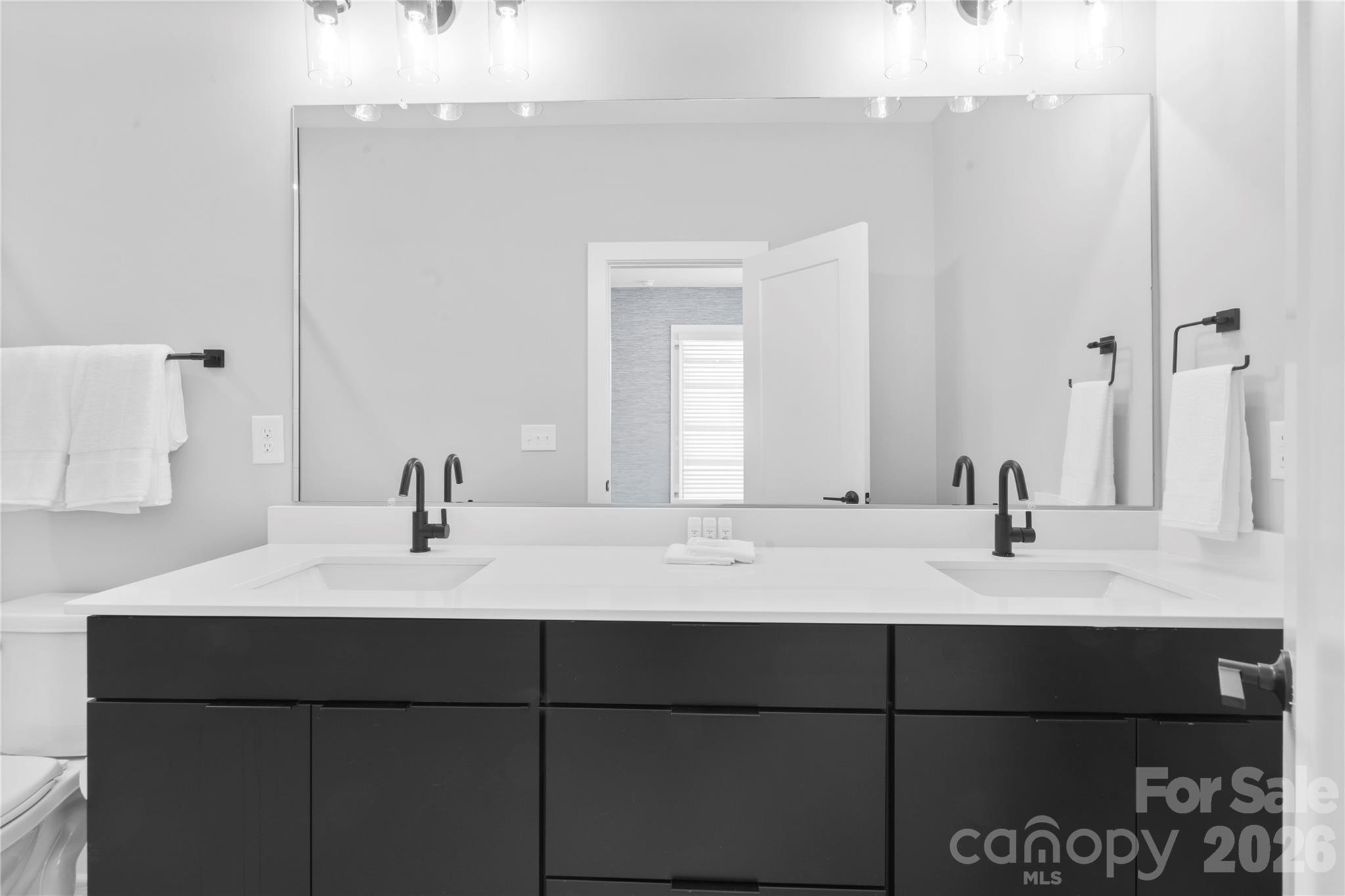 242 Freeland Lane Charlotte NC 28217