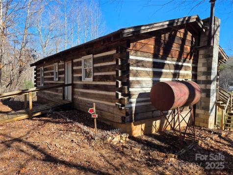 536 Hickory Springs Road Burnsville NC 28714