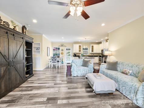 241 West Sunset Ridge Drive Etowah NC 28729