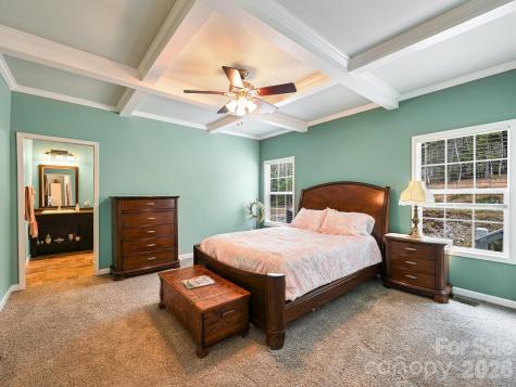 241 West Sunset Ridge Drive Etowah NC 28729