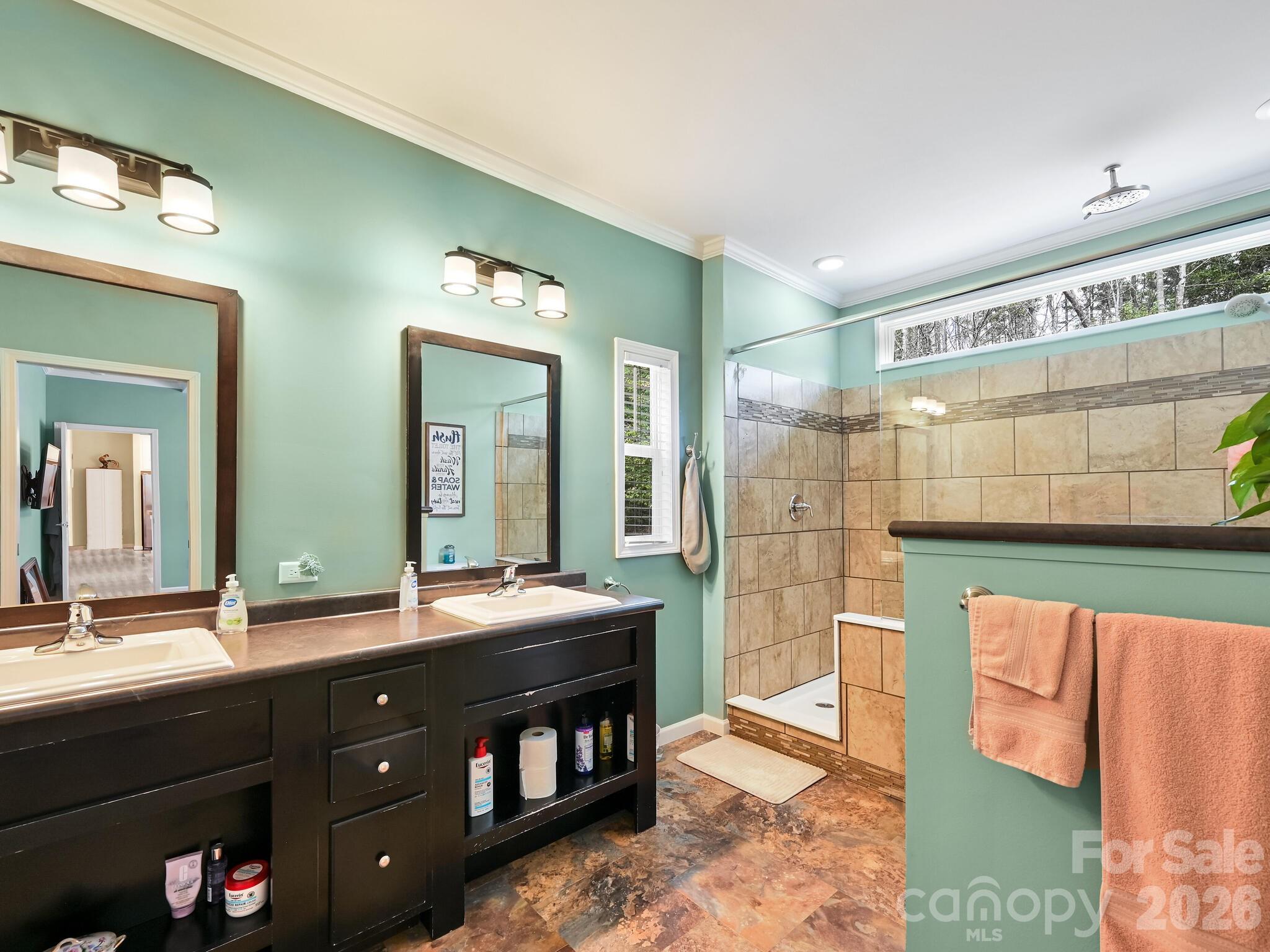 241 West Sunset Ridge Drive Etowah NC 28729