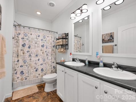 241 West Sunset Ridge Drive Etowah NC 28729
