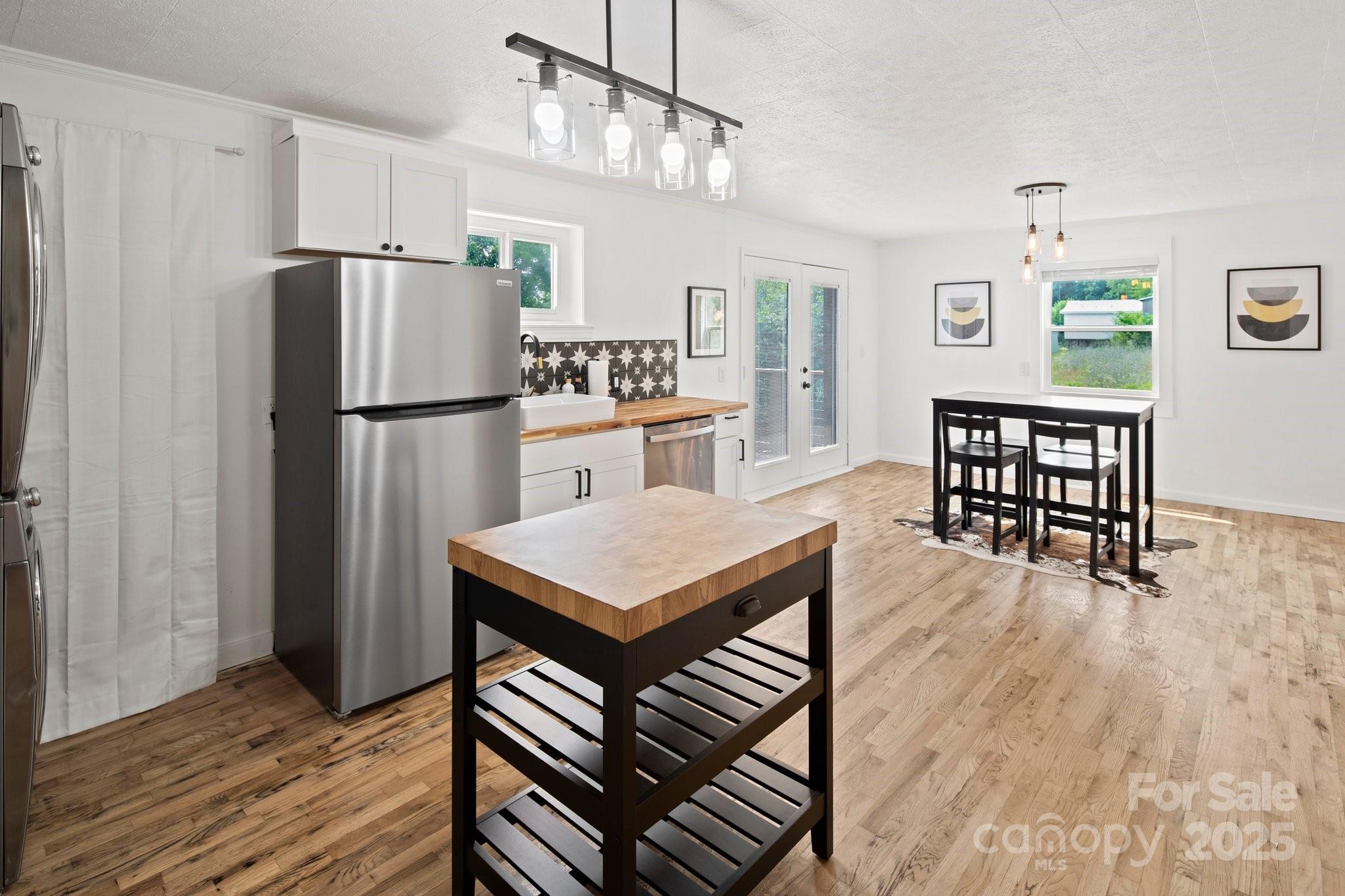 533 Old Nc 20 Highway Alexander NC 28701