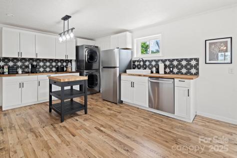 533 Old Nc 20 Highway Alexander NC 28701