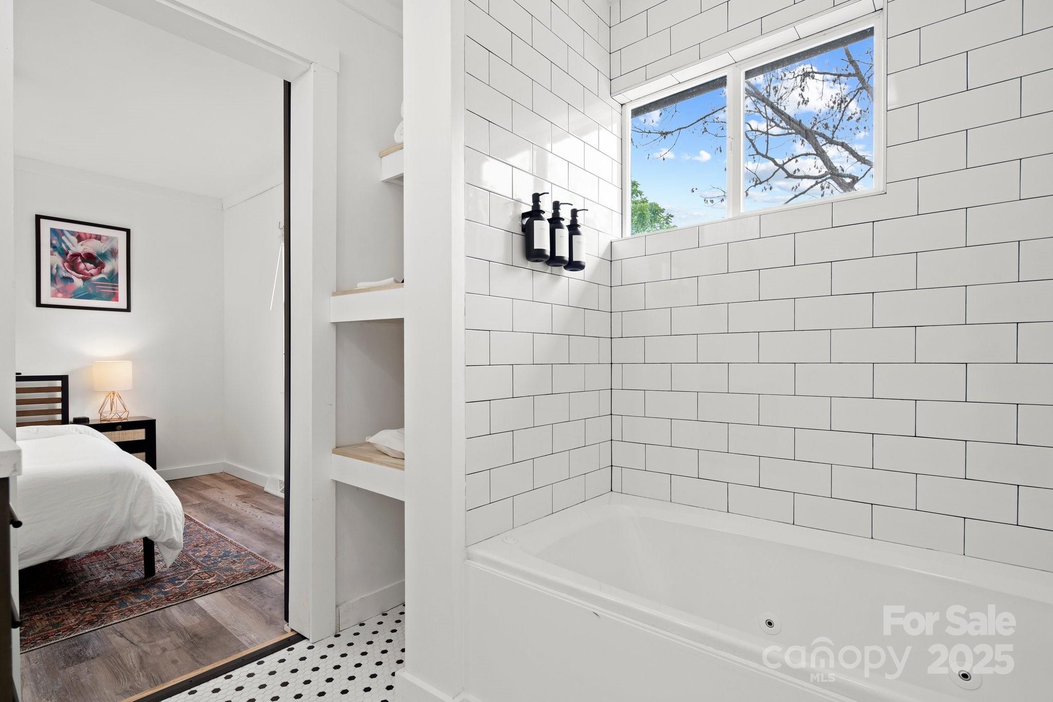 533 Old Nc 20 Highway Alexander NC 28701