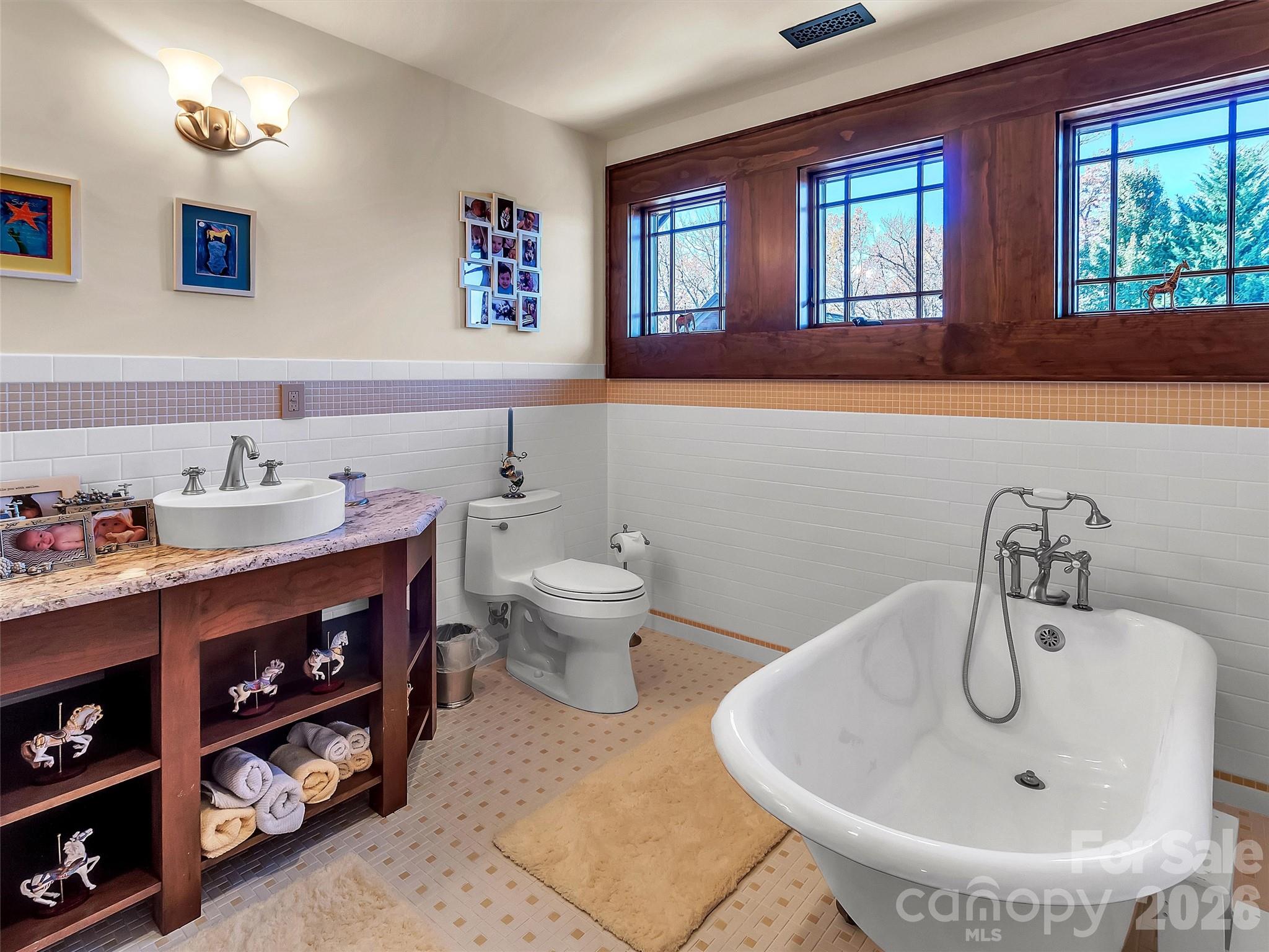 93 Lombard Street Waynesville NC 28786
