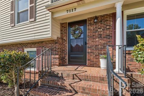 7117 Rock Island Road Charlotte NC 28278