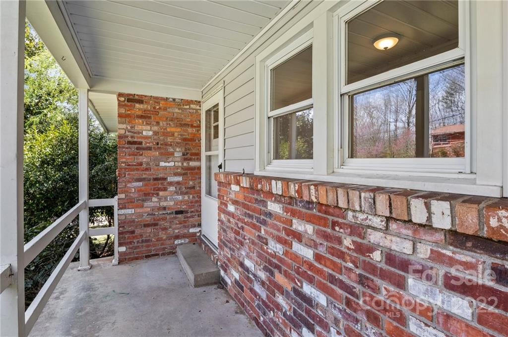 13 Pinehurst Road Asheville NC 28805