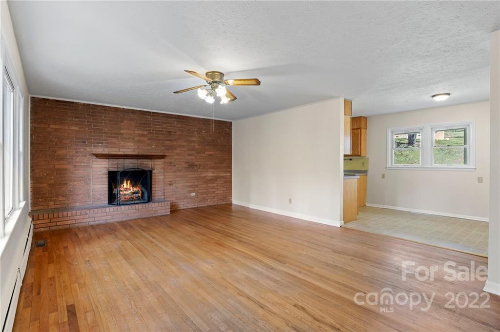 13 Pinehurst Road Asheville NC 28805