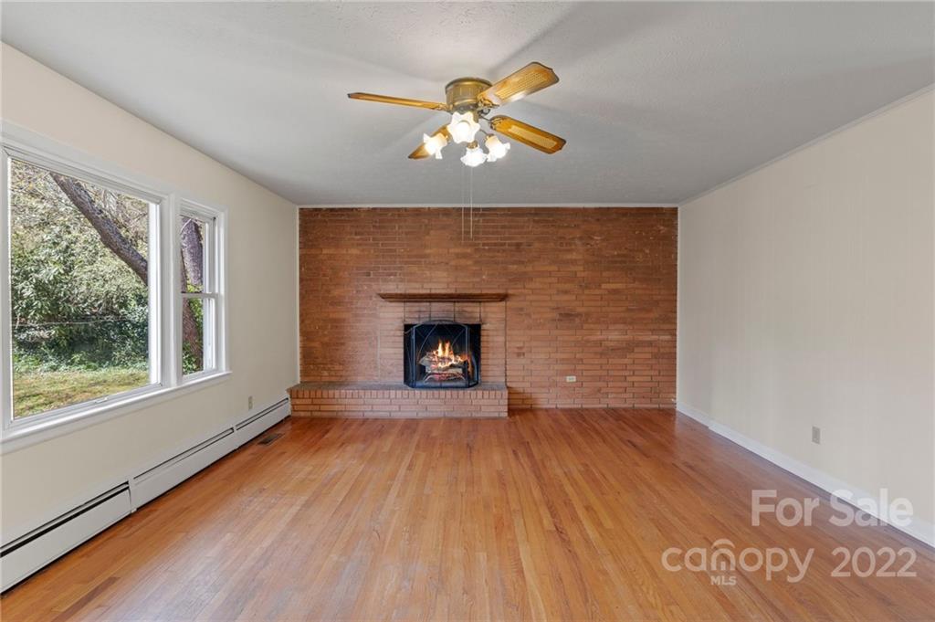 13 Pinehurst Road Asheville NC 28805