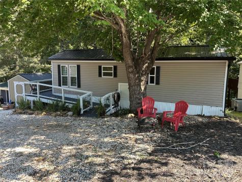 114 Meadowview Circle New London NC 28127
