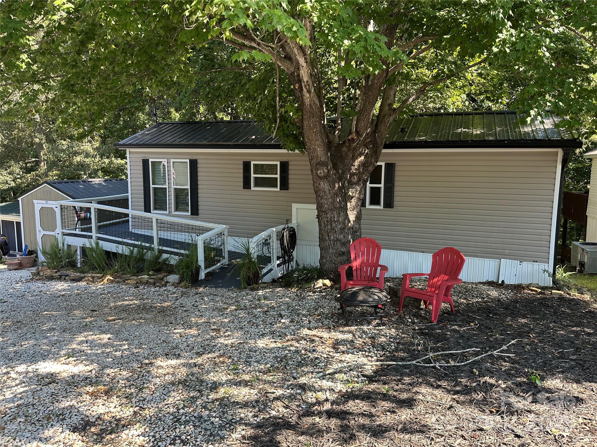 114 Meadowview Circle New London NC 28127