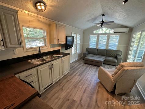 114 Meadowview Circle New London NC 28127
