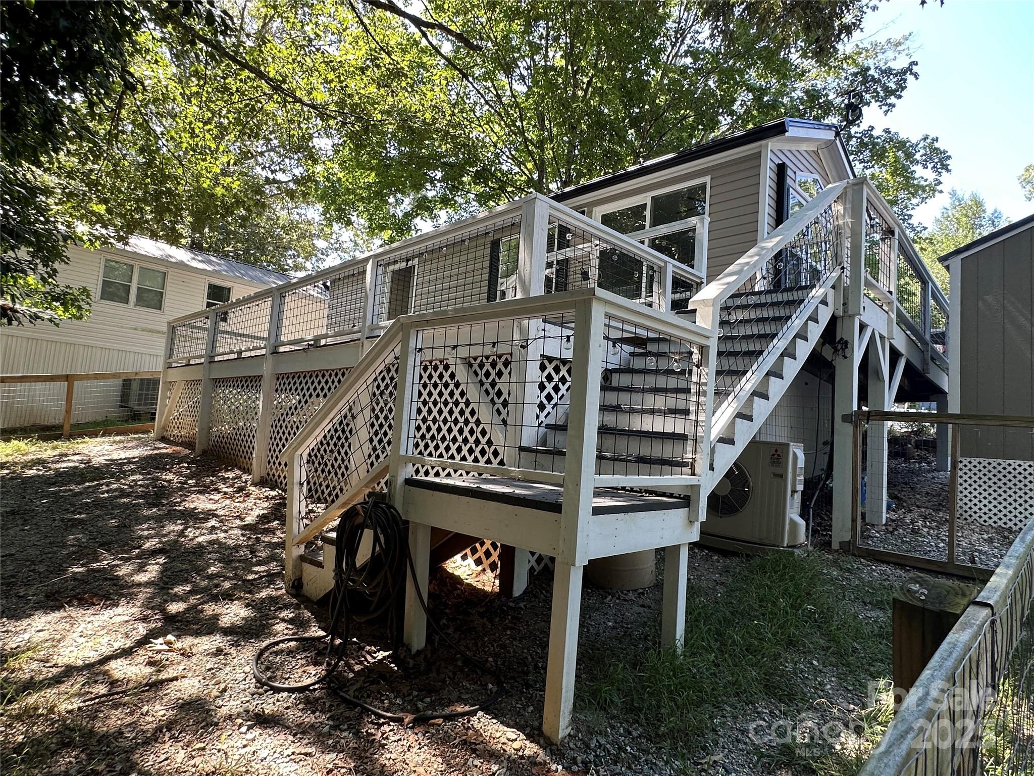 114 Meadowview Circle New London NC 28127