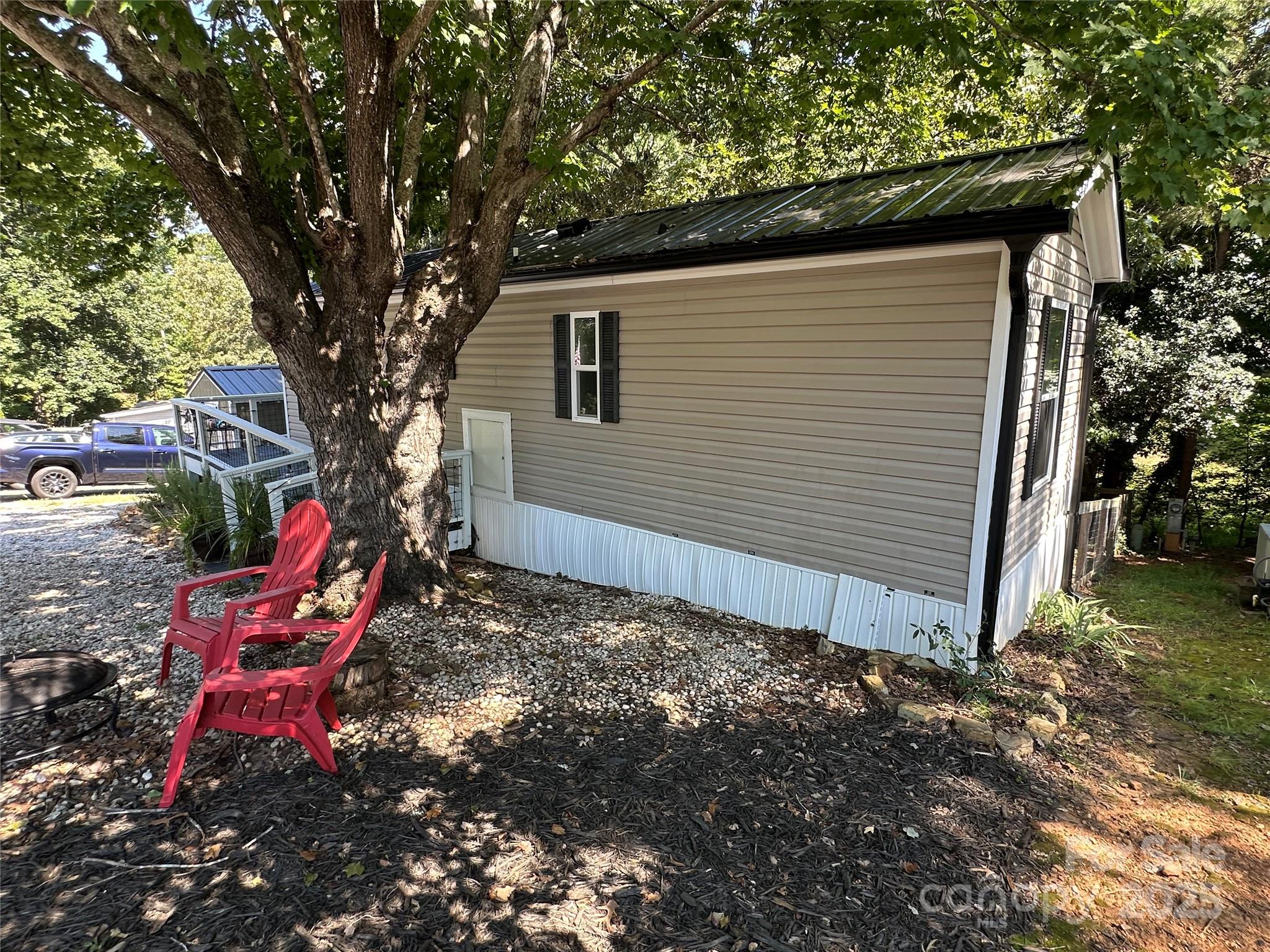 114 Meadowview Circle New London NC 28127