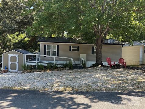 114 Meadowview Circle New London NC 28127