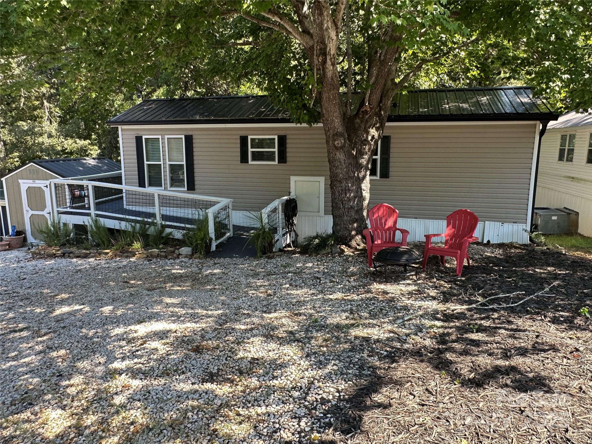 114 Meadowview Circle New London NC 28127