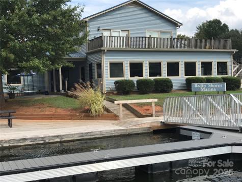 114 Meadowview Circle New London NC 28127