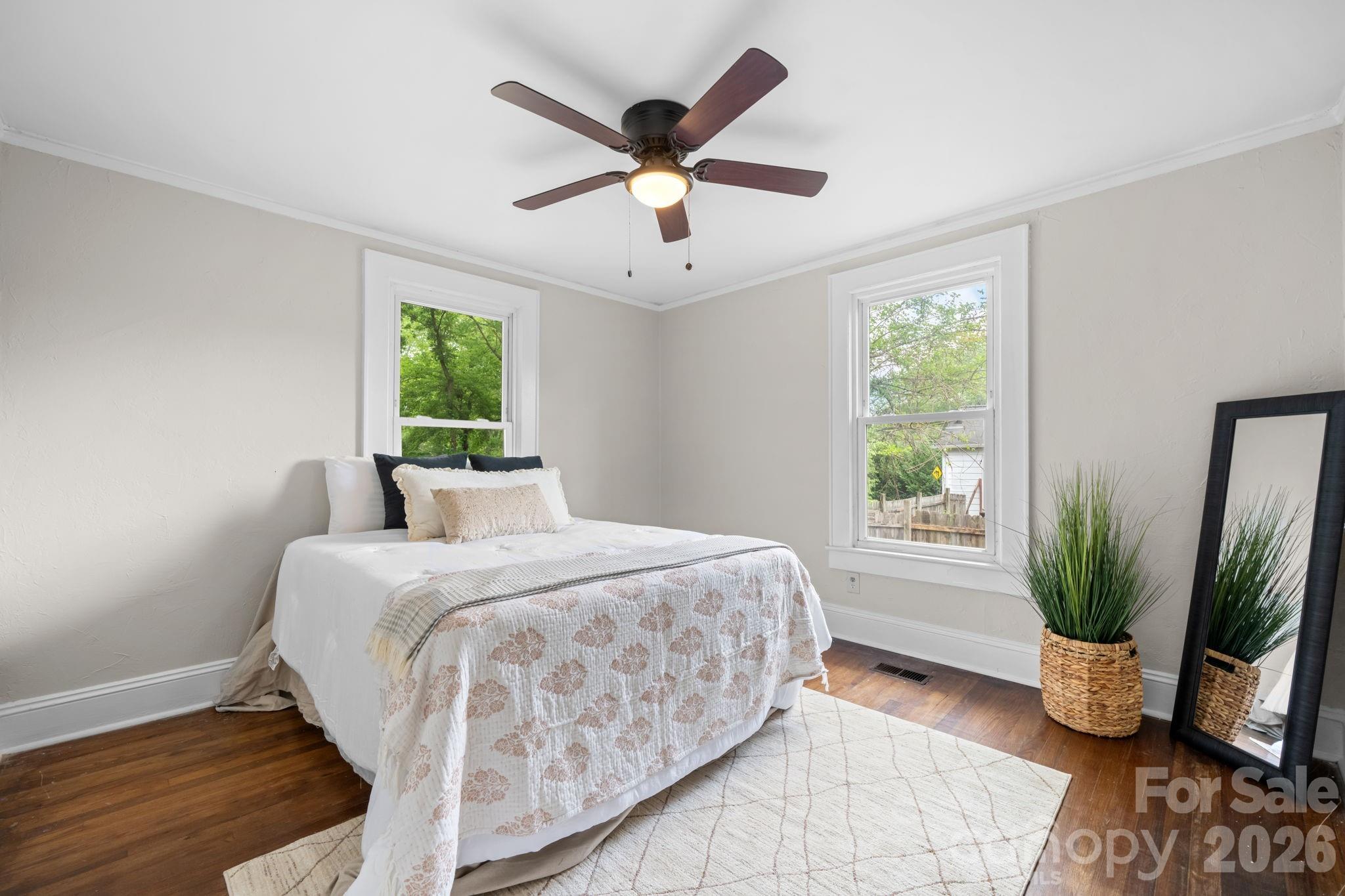 355 15th Avenue NE Hickory NC 28601