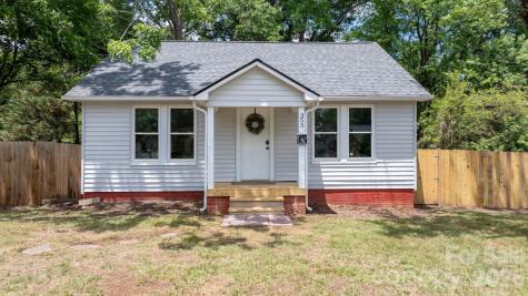 355 15th Avenue NE Hickory NC 28601