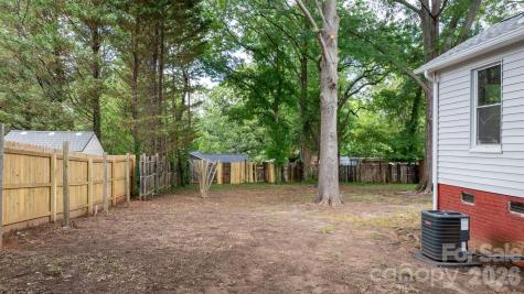 355 15th Avenue NE Hickory NC 28601