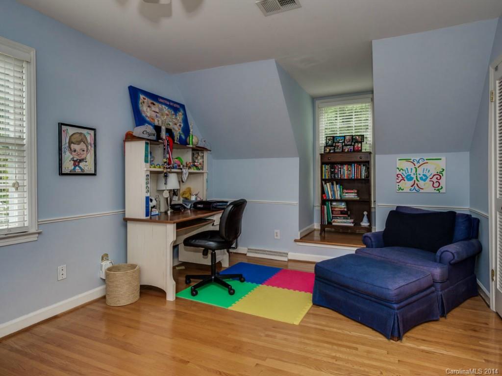 5615 Bellechasse Street Charlotte NC 28210