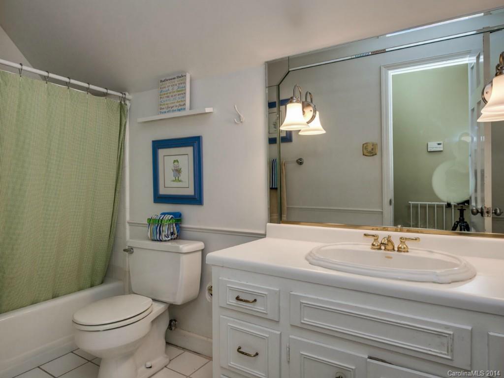 5615 Bellechasse Street Charlotte NC 28210