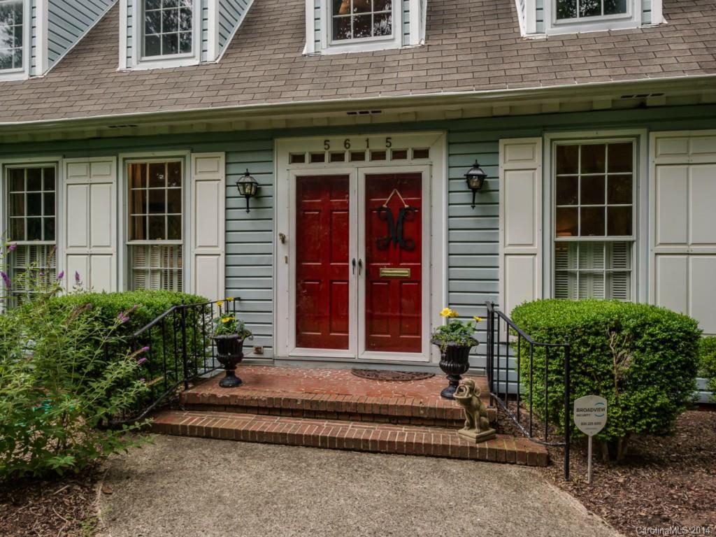 5615 Bellechasse Street Charlotte NC 28210