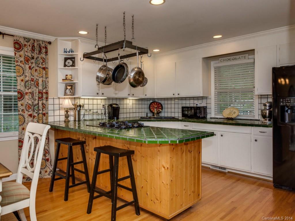 5615 Bellechasse Street Charlotte NC 28210