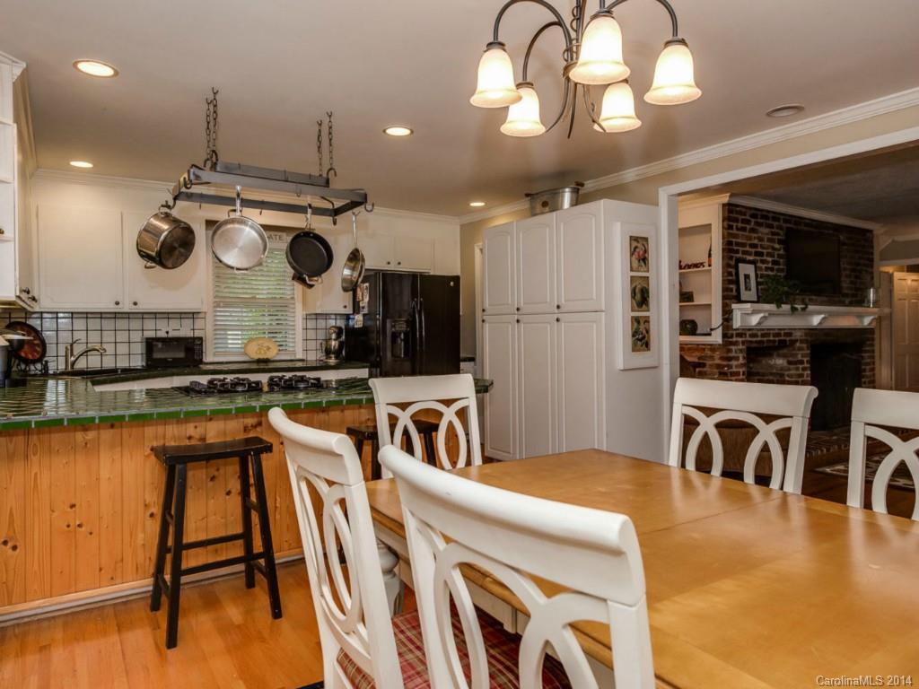 5615 Bellechasse Street Charlotte NC 28210